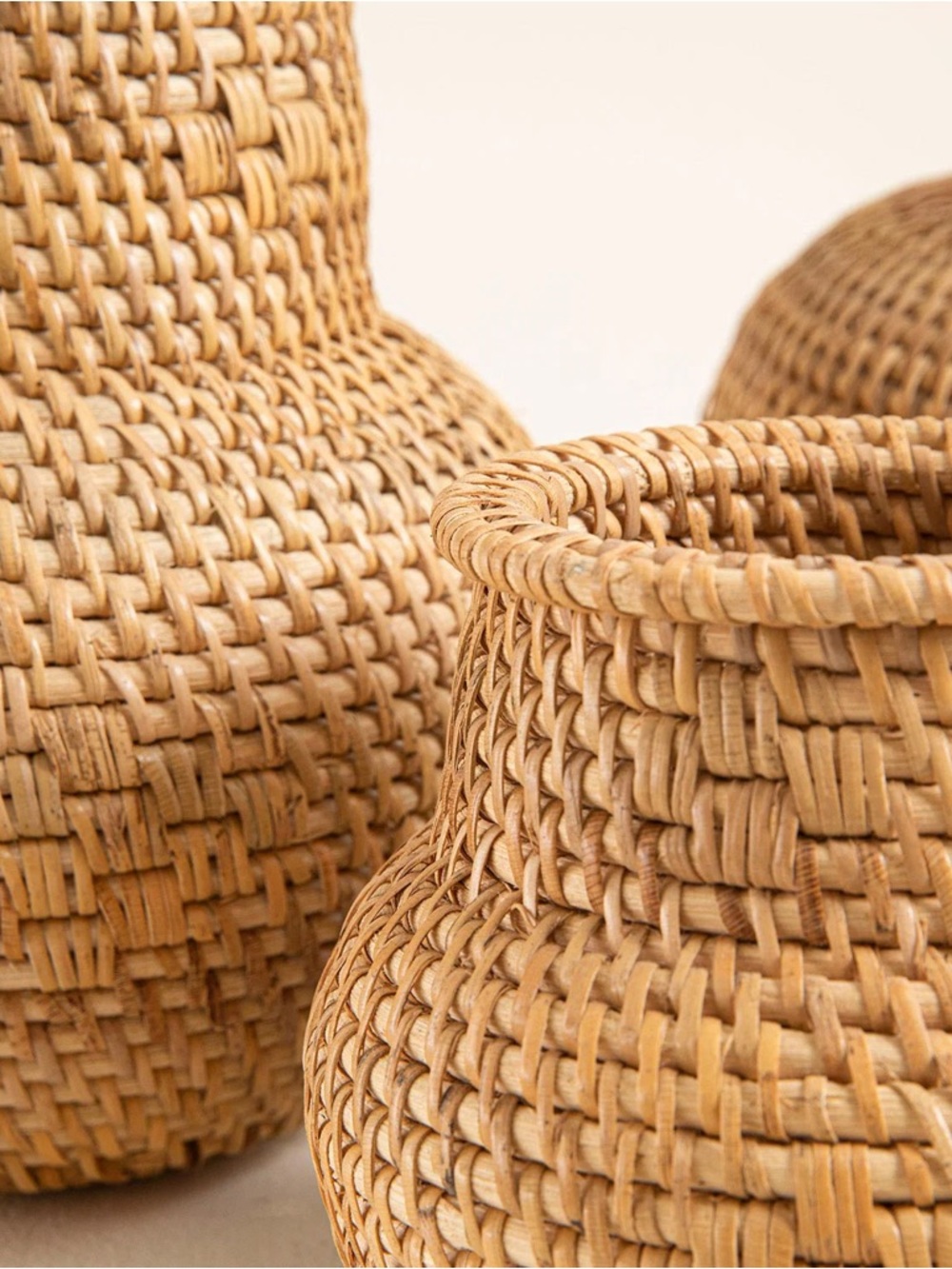 Woven Rattan Vase - Picture 2 of 7
